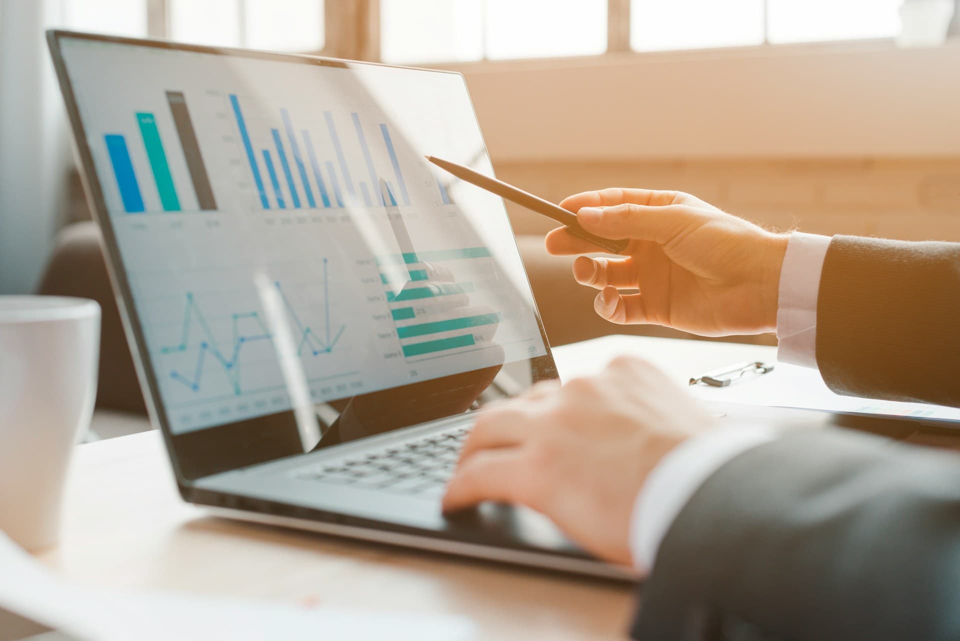 Advisor making sense of tax complexity on laptop